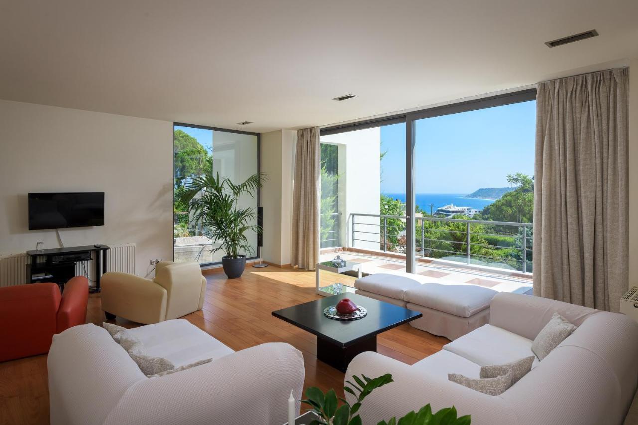 Ixian Hilltop Vila
